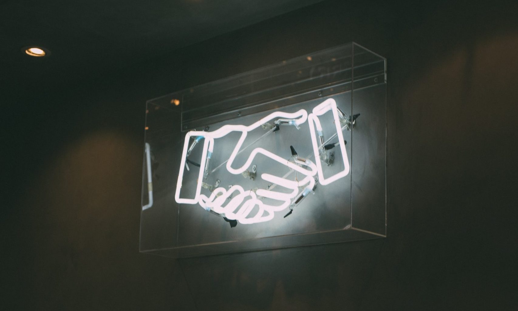 charlesdeluvio-AT5vuPoi8vc-unsplash (4)